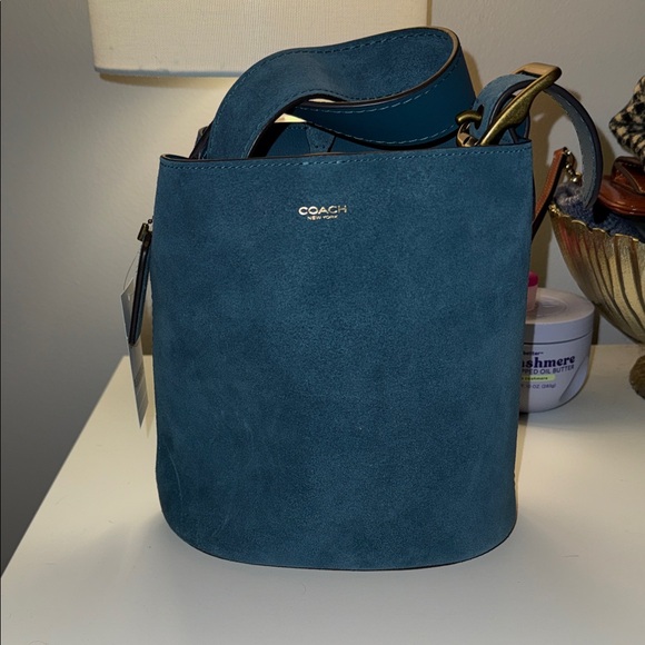 Coach Handbags - Coach Bleecker 21